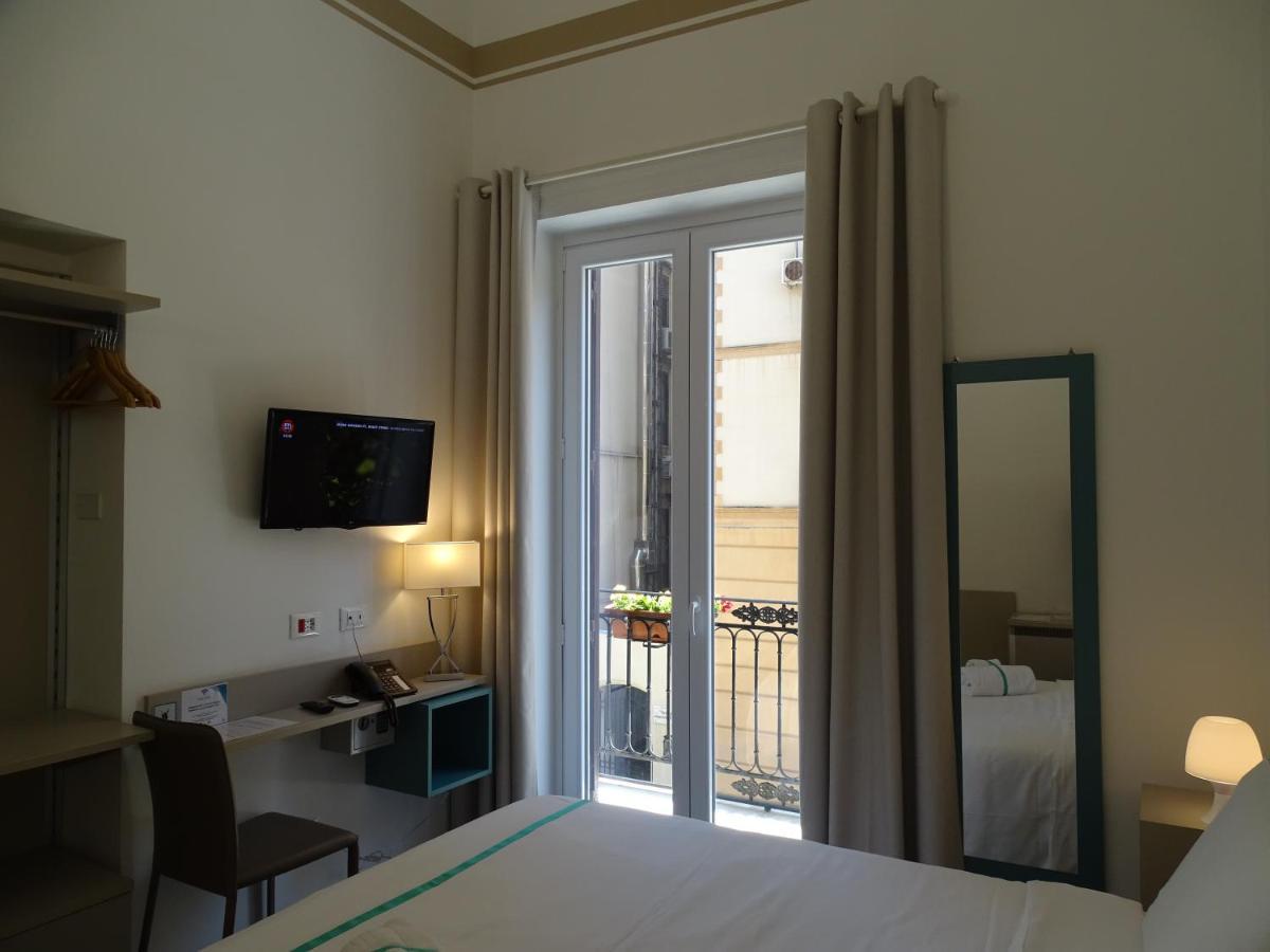 Le Quattro Stagioni - Rooms & Suites Palerme Extérieur photo