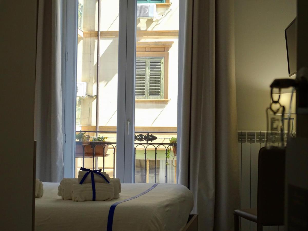 Le Quattro Stagioni - Rooms & Suites Palerme Extérieur photo